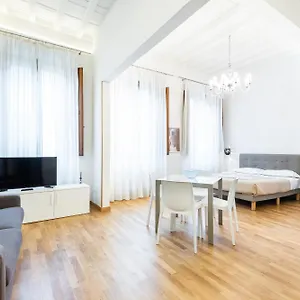  Appartamento Emanuele's House Italia