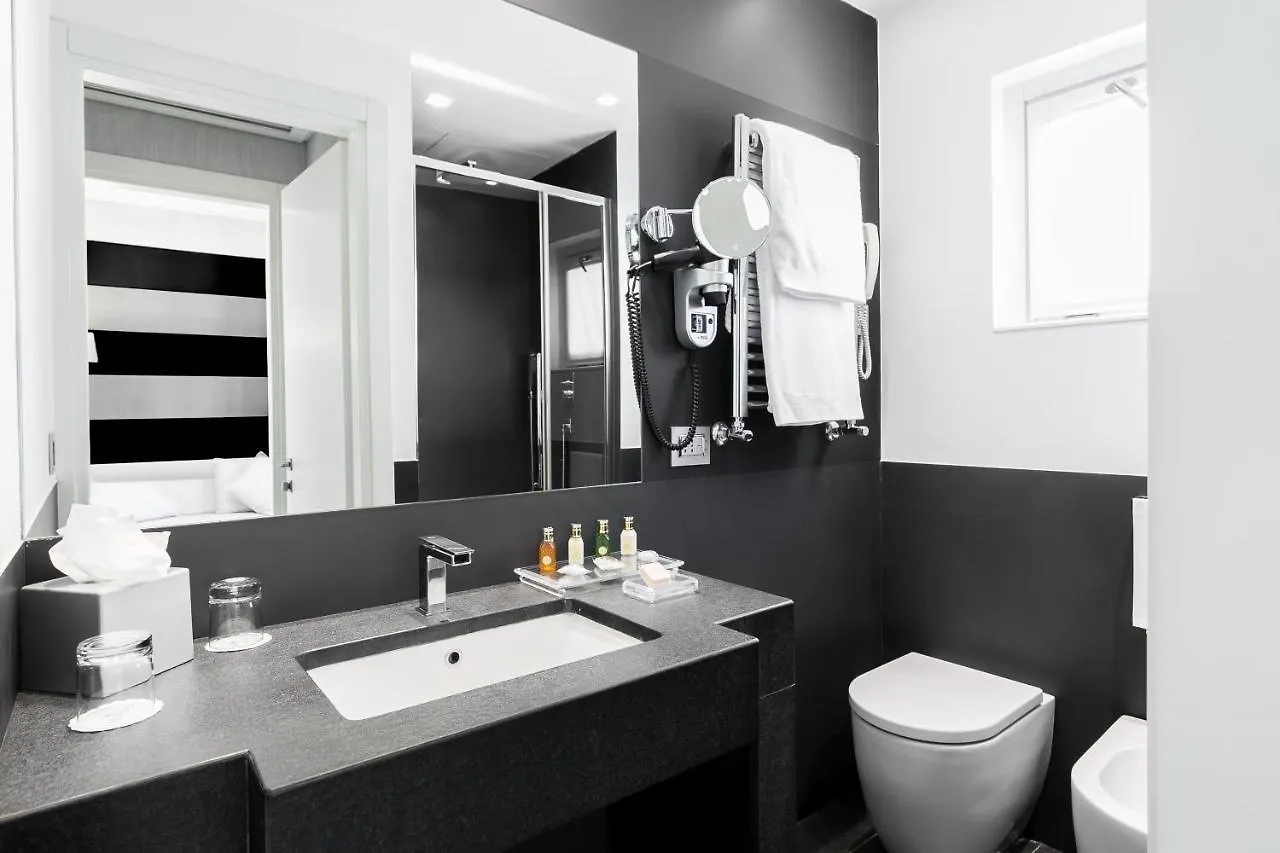 Hotel Mancino 12 Rome 4*,